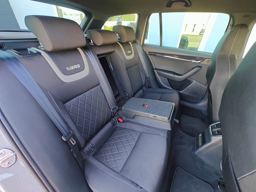 Skoda Octavia Combi — 13