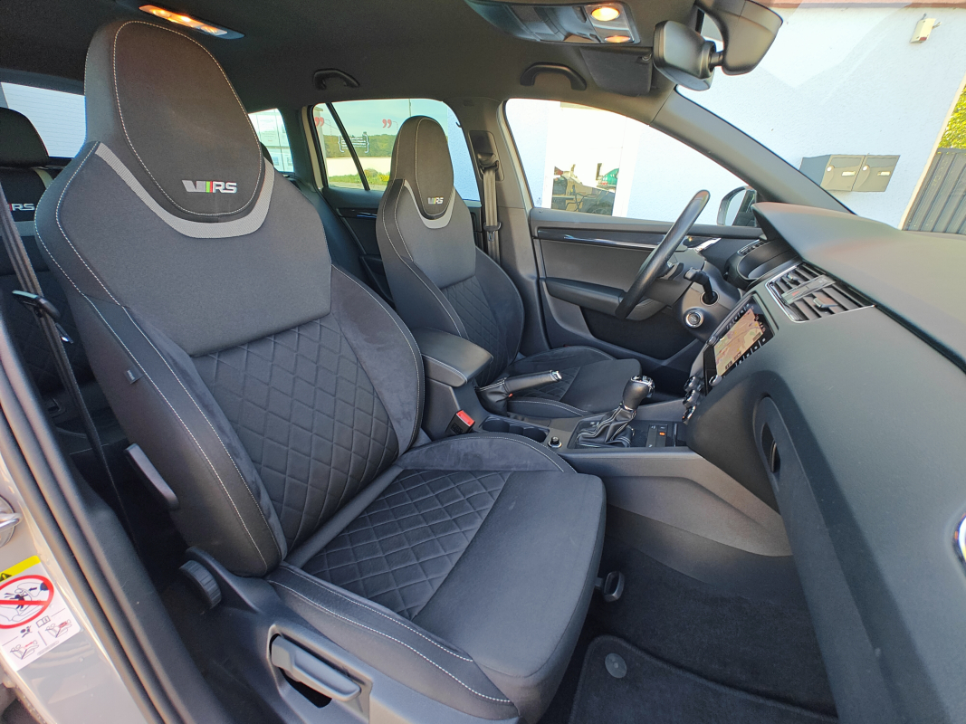 Skoda Octavia Combi — 15