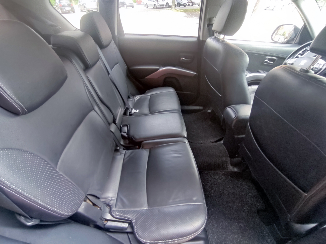 Peugeot 4007 — 16