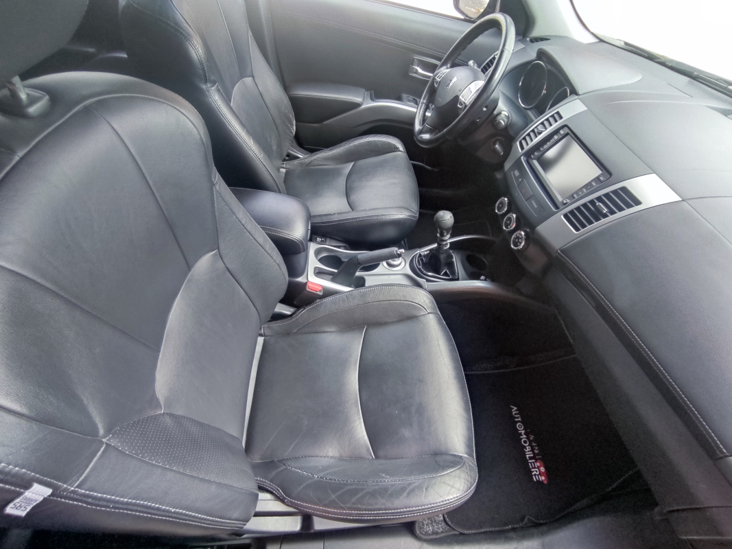 Peugeot 4007 — 14