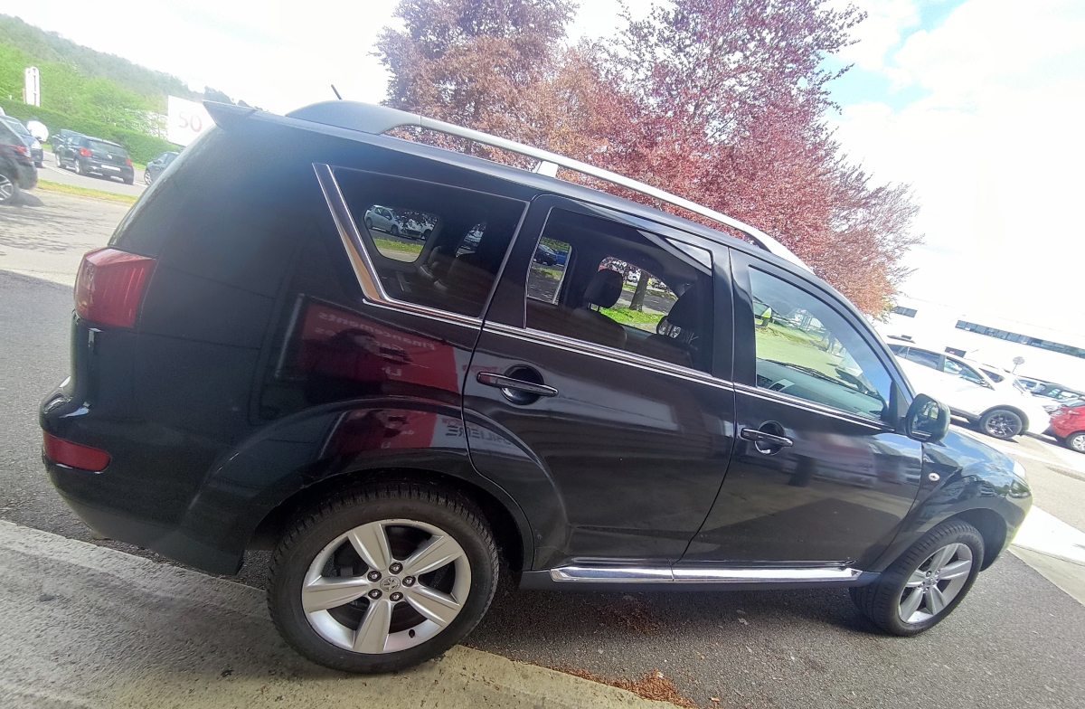 Peugeot 4007 — 23
