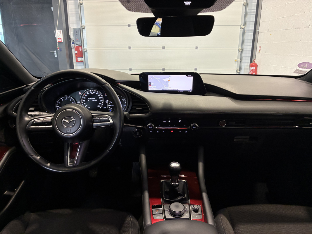 Mazda Mazda 3 — 22