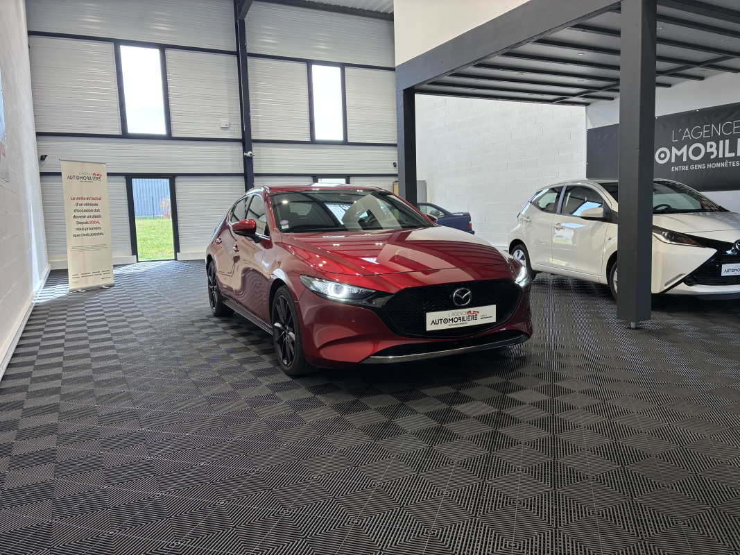 Mazda Mazda 3 — 2