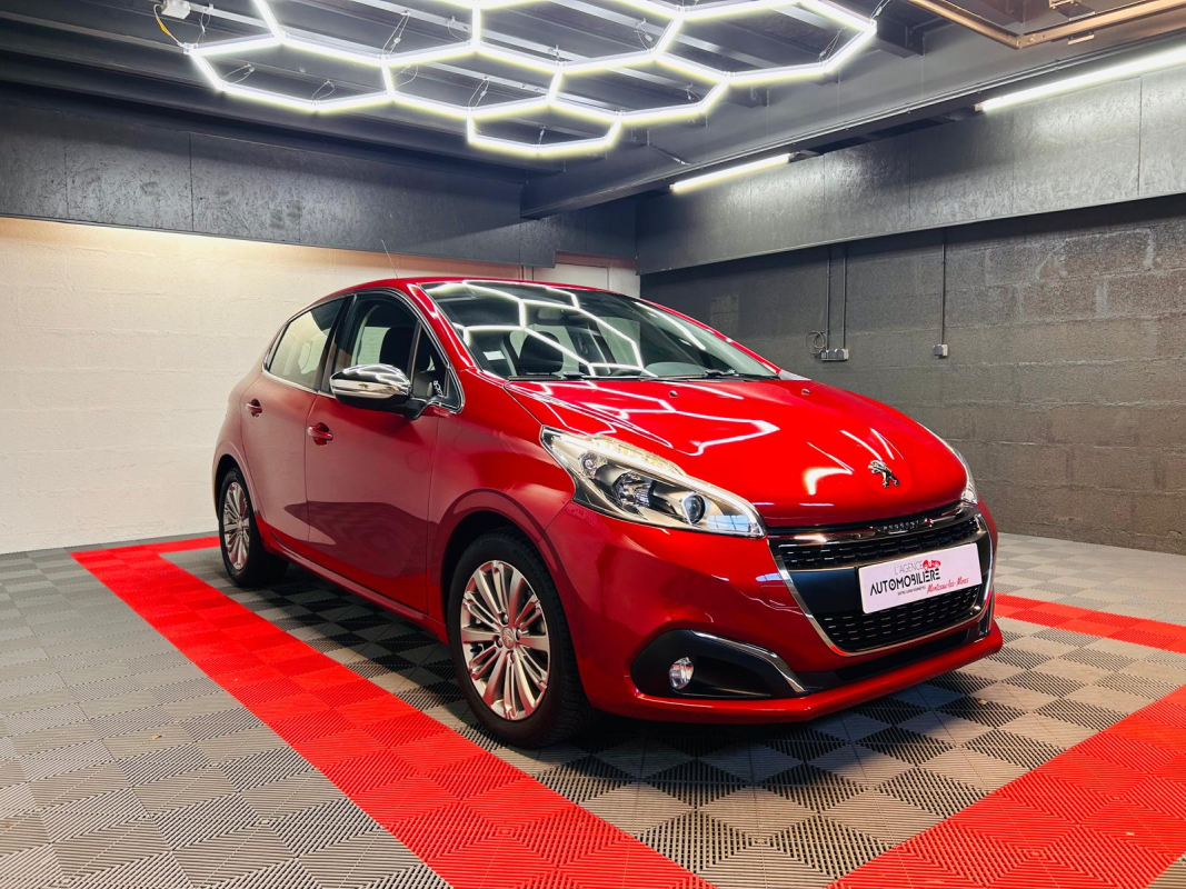 Peugeot 208 — 3