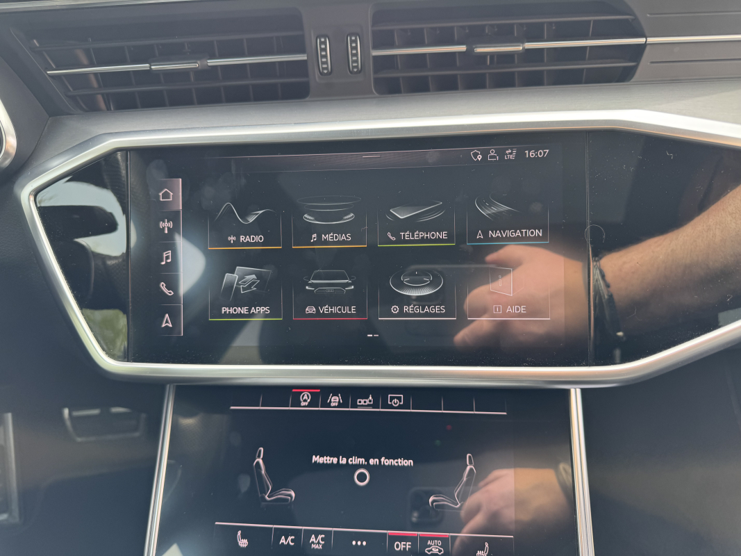 Audi A6 Avant — 23
