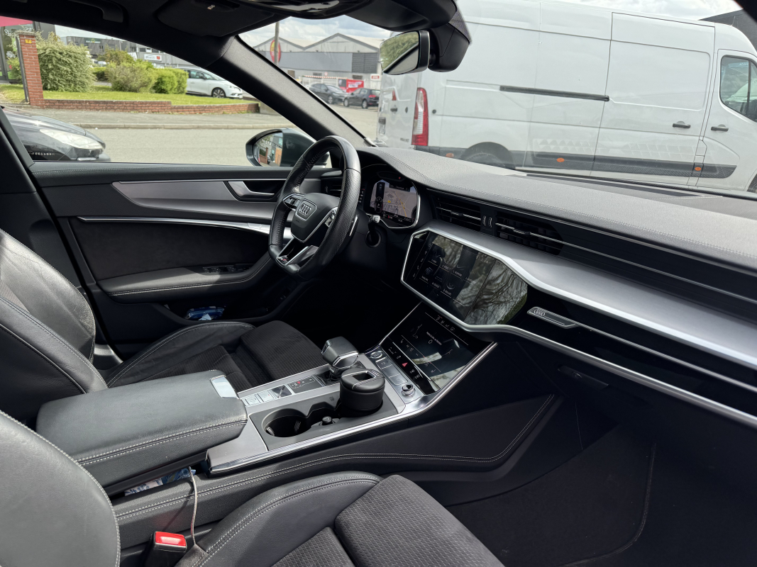 Audi A6 Avant — 12