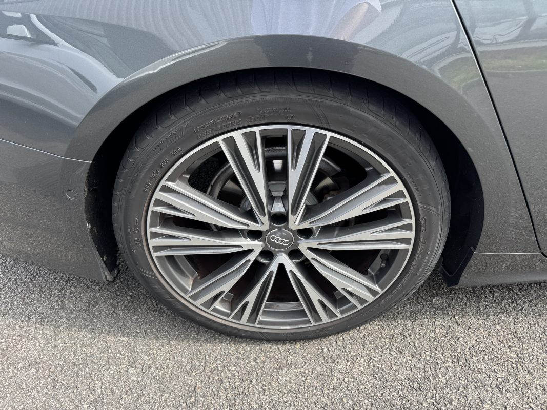 Audi A6 Avant — 32