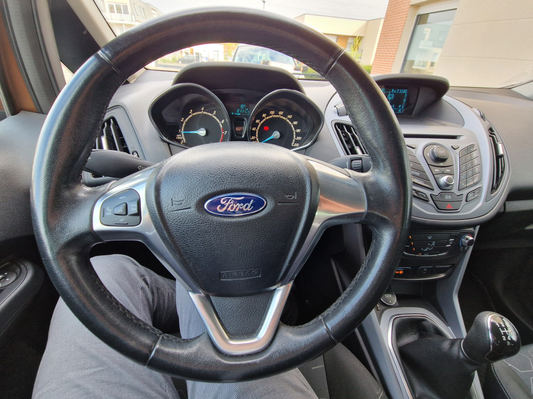 Ford B-Max — 12