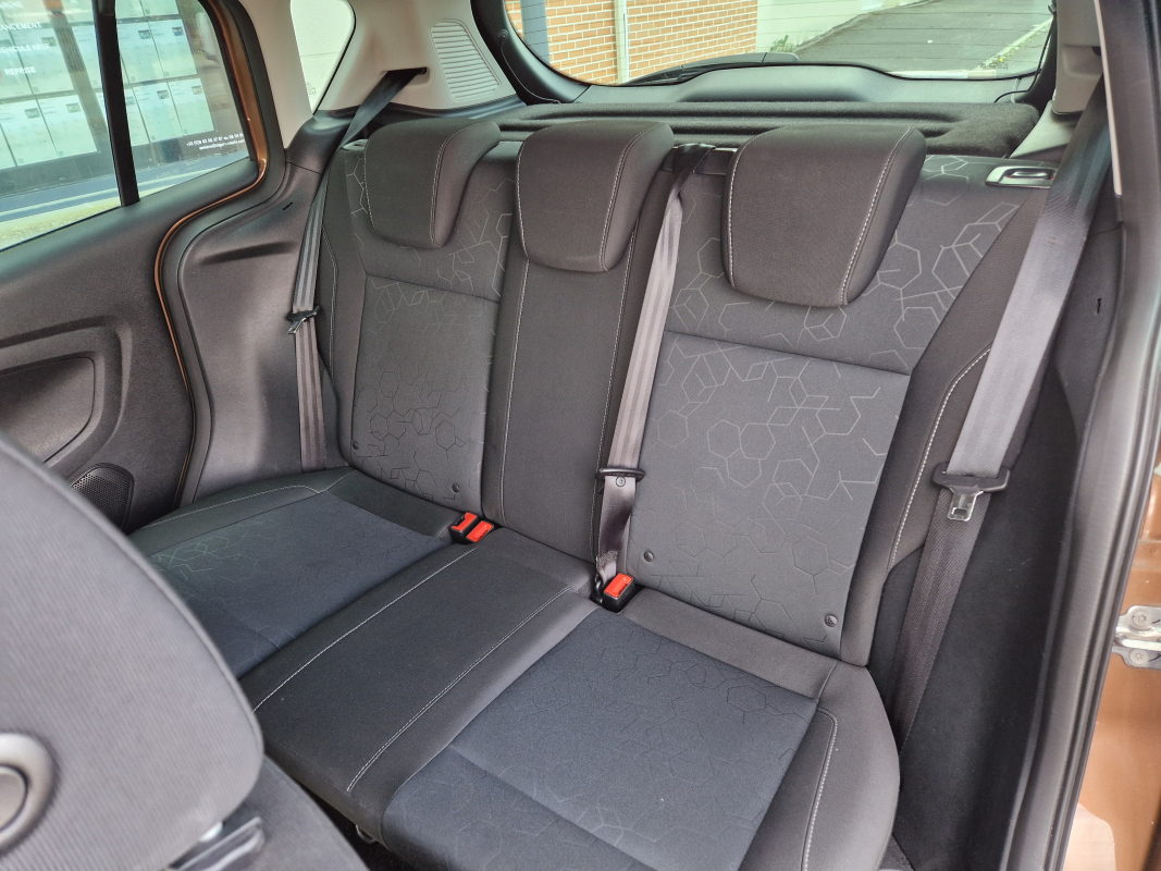 Ford B-Max — 19