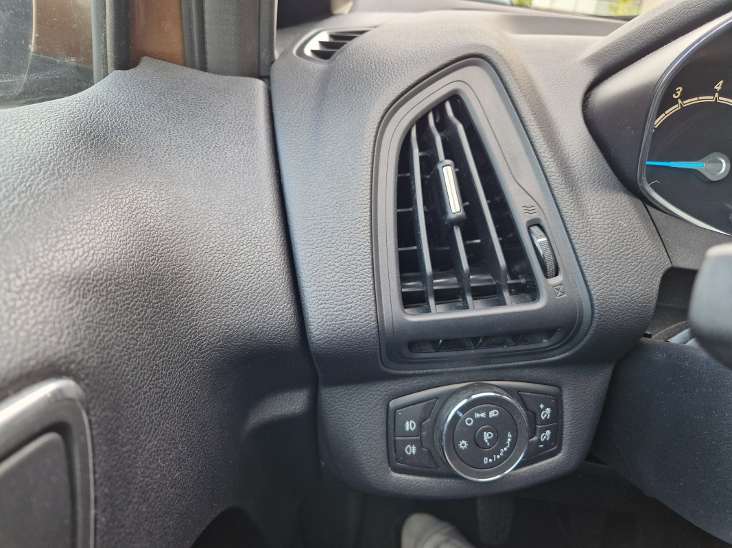 Ford B-Max — 32