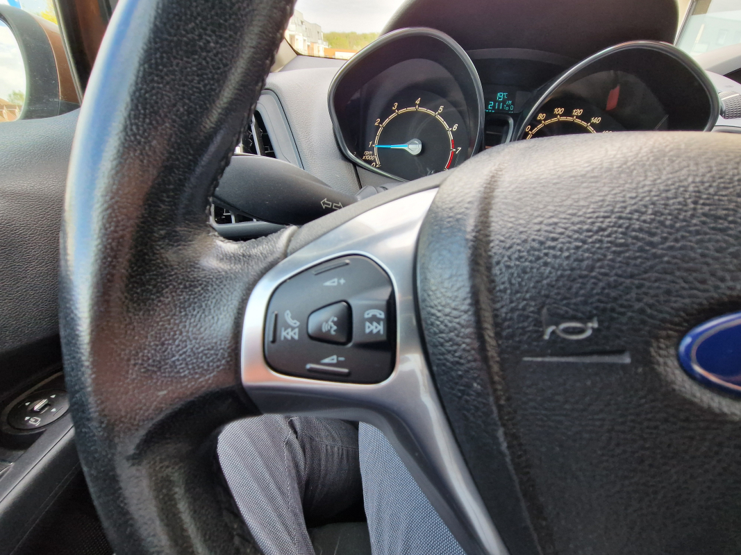 Ford B-Max — 27