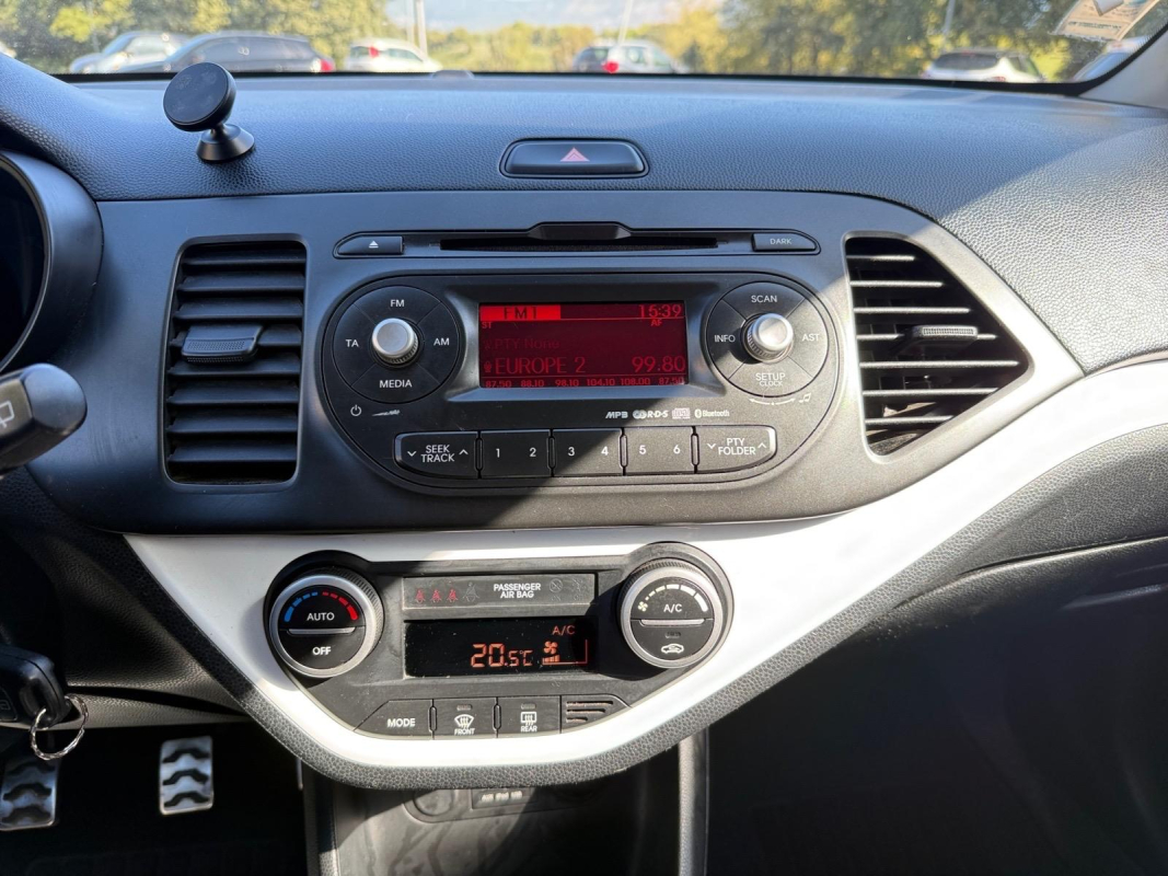 Kia Picanto — 15
