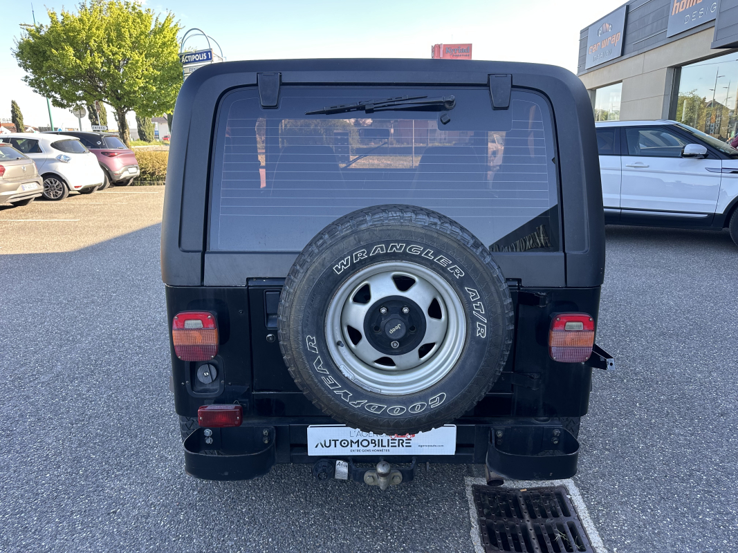 Jeep Wrangler — 4