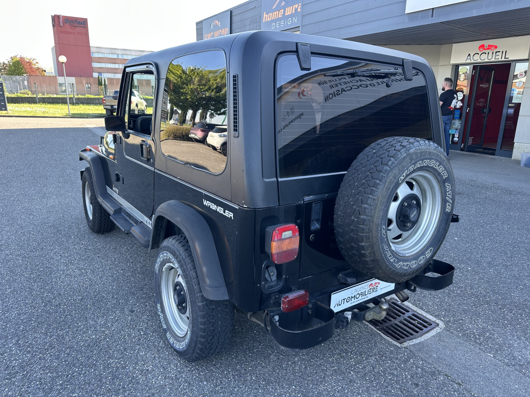 Jeep Wrangler — 3