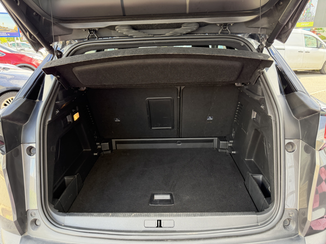 Peugeot 3008 — 25
