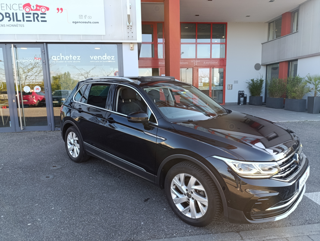 Volkswagen Tiguan — 2