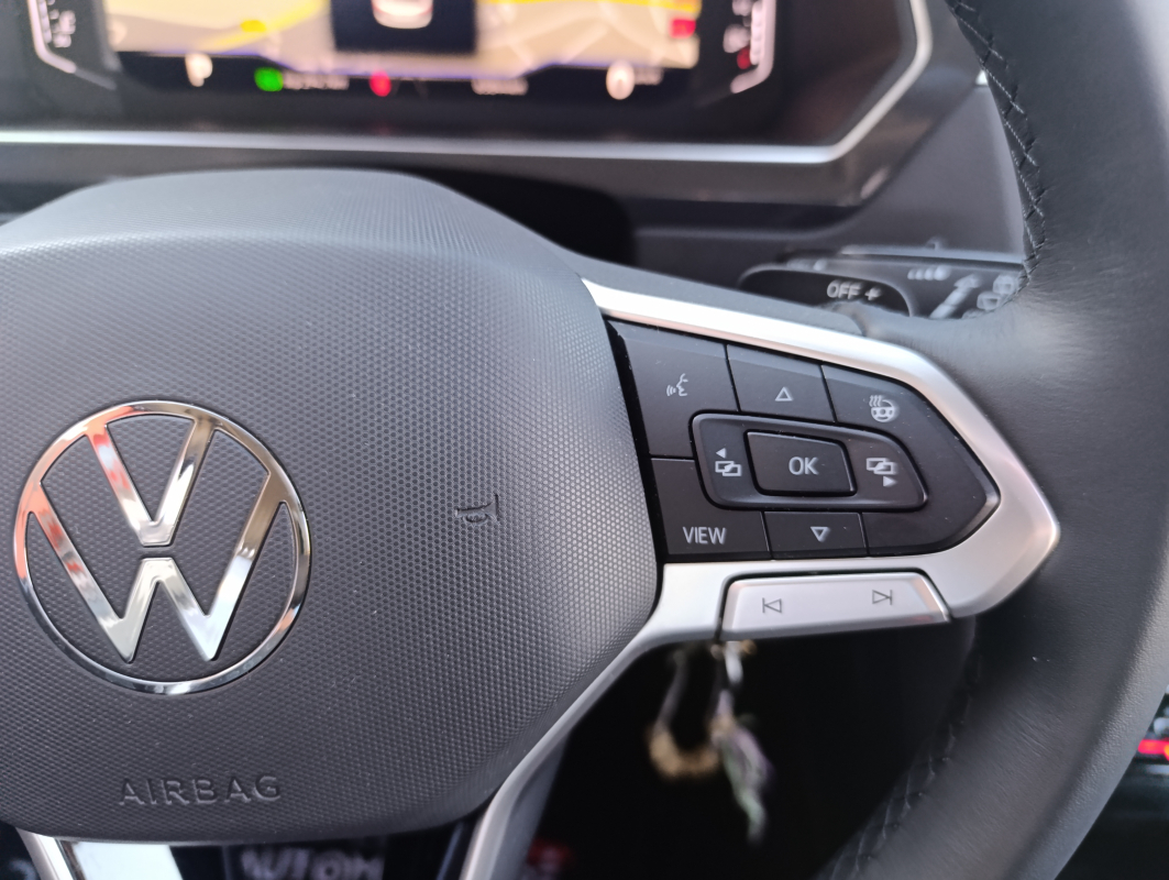 Volkswagen Tiguan — 25