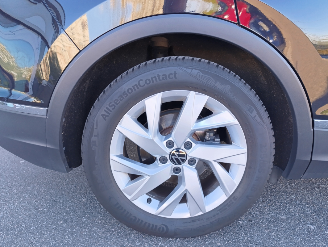 Volkswagen Tiguan — 33