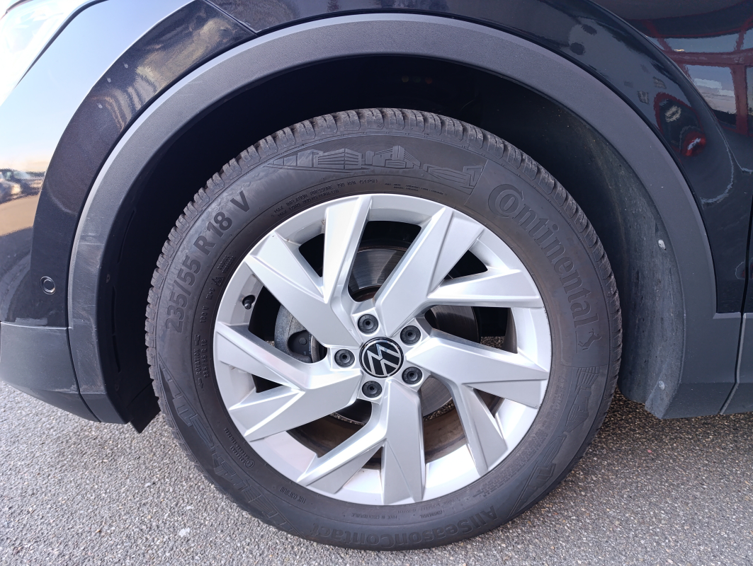 Volkswagen Tiguan — 35