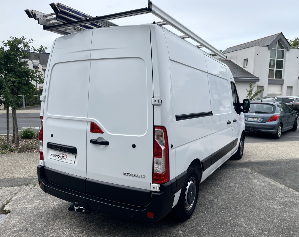 Renault Master — 5