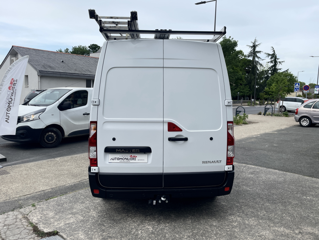 Renault Master — 6