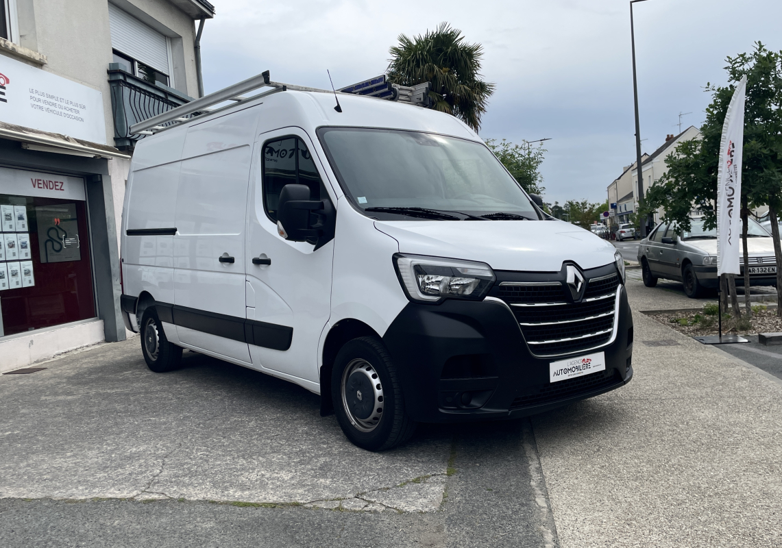 Renault Master — 3