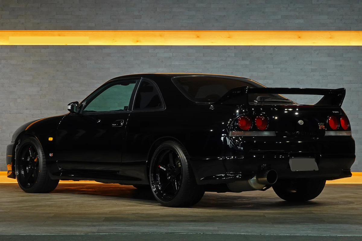 Nissan Skyline — 5