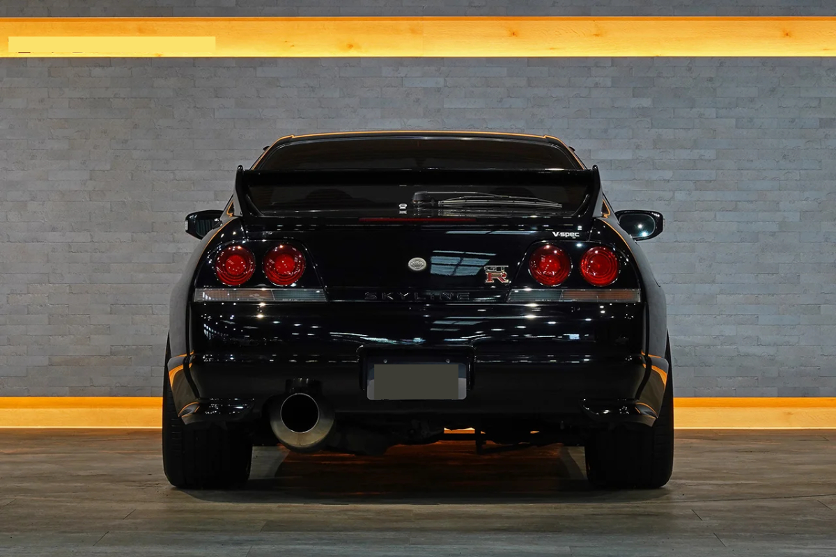 Nissan Skyline — 6