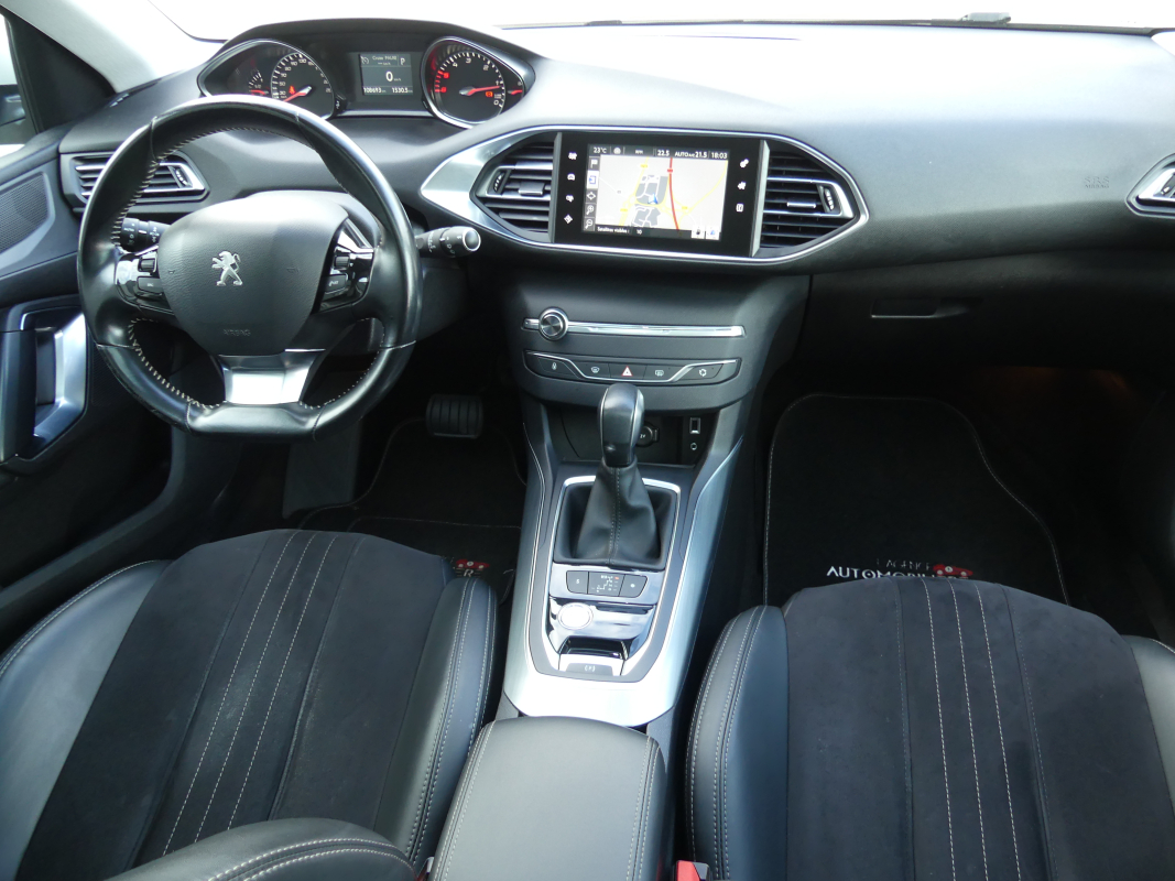 Peugeot 308 — 15