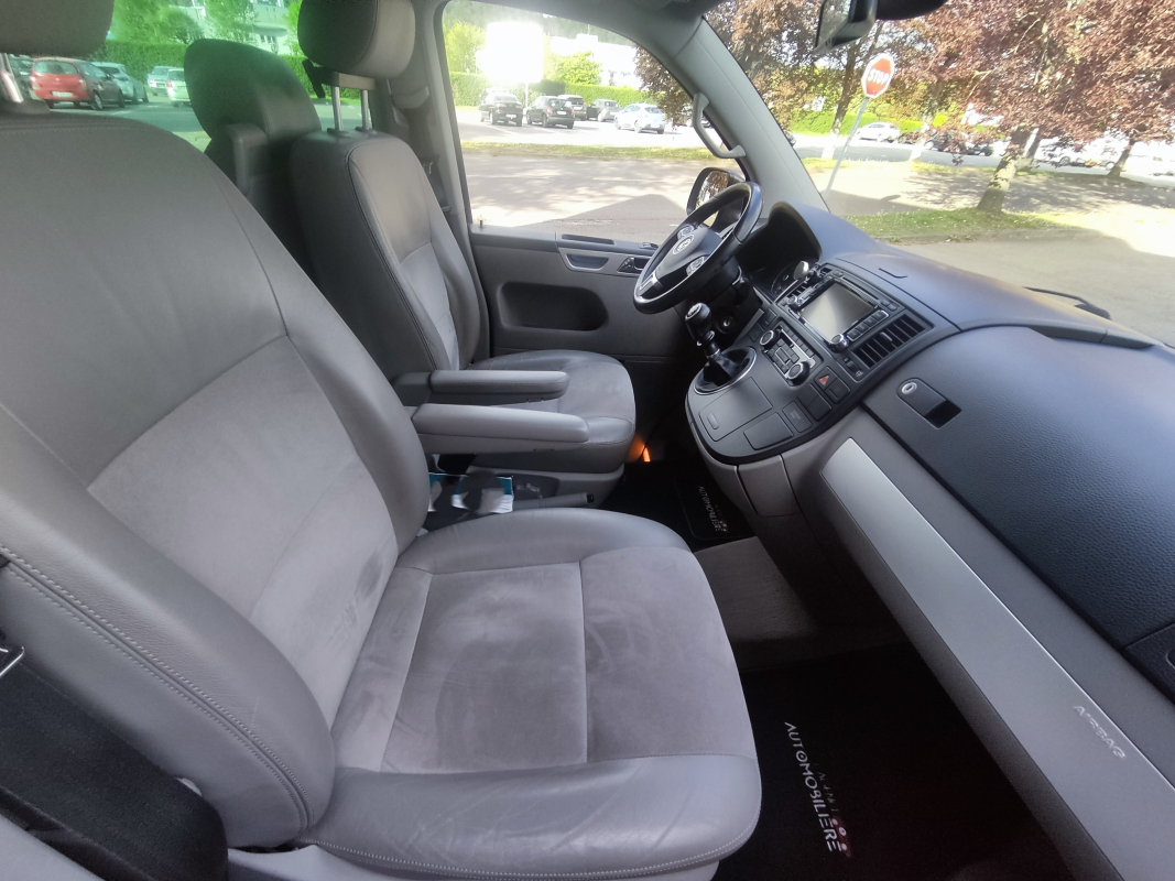 Volkswagen Multivan — 13