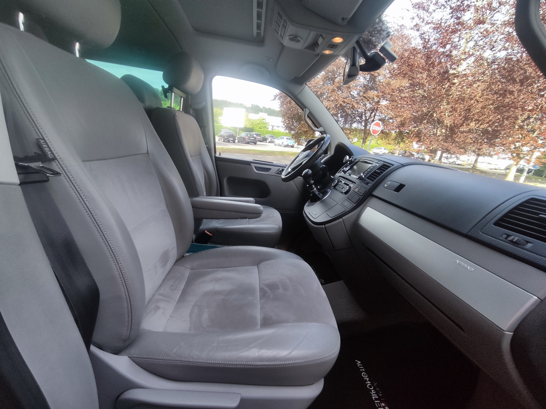 Volkswagen Multivan — 14