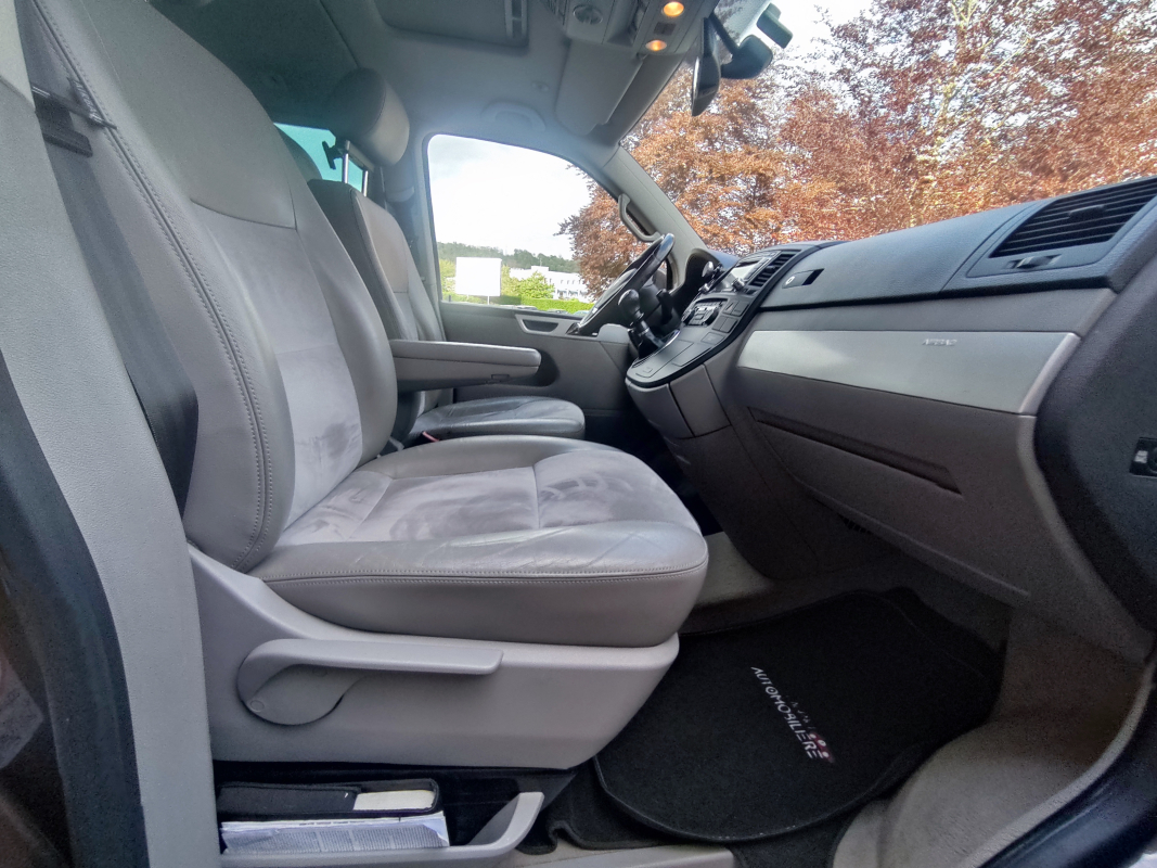 Volkswagen Multivan — 26