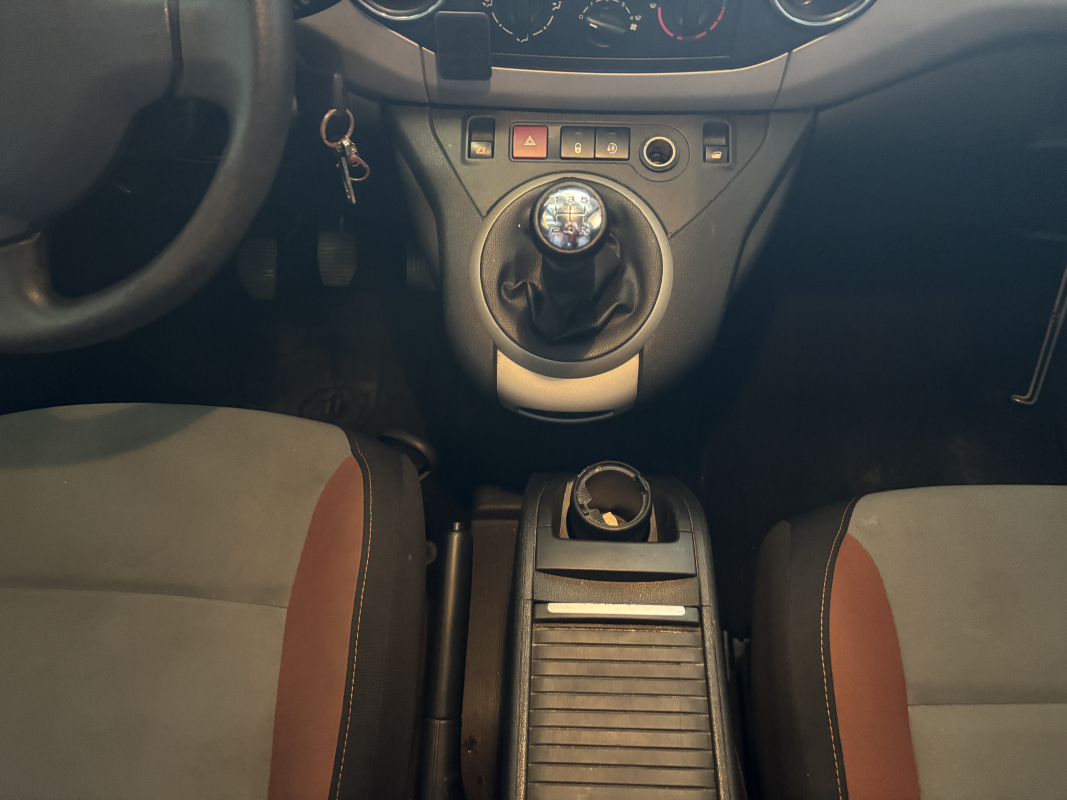 Peugeot Partner Tepee — 24