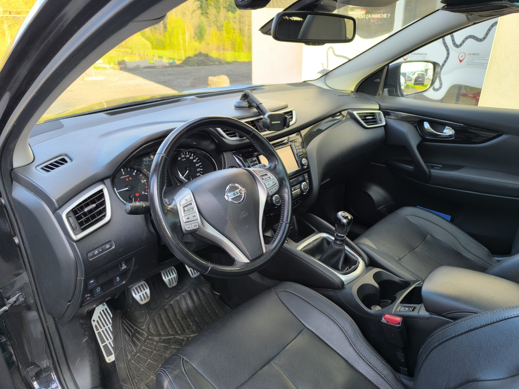Nissan Qashqai — 14