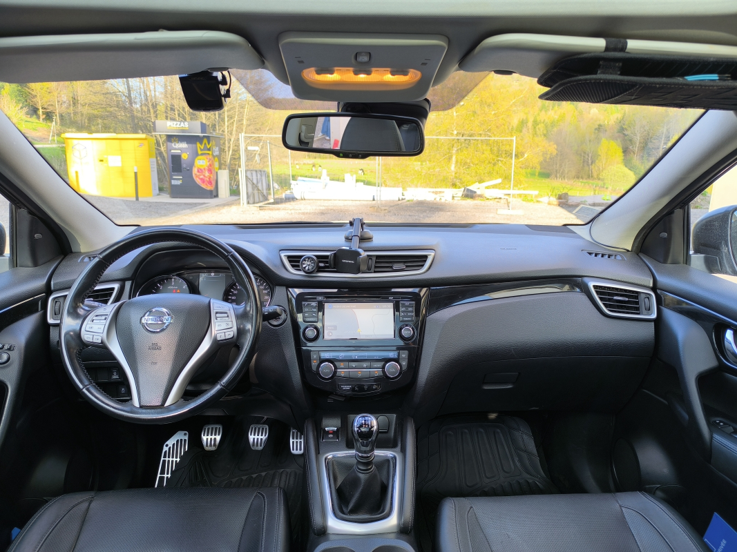 Nissan Qashqai — 16