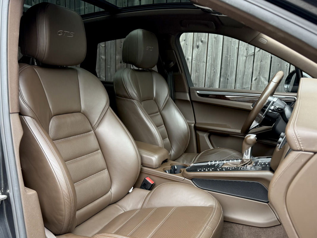 Porsche Macan — 6