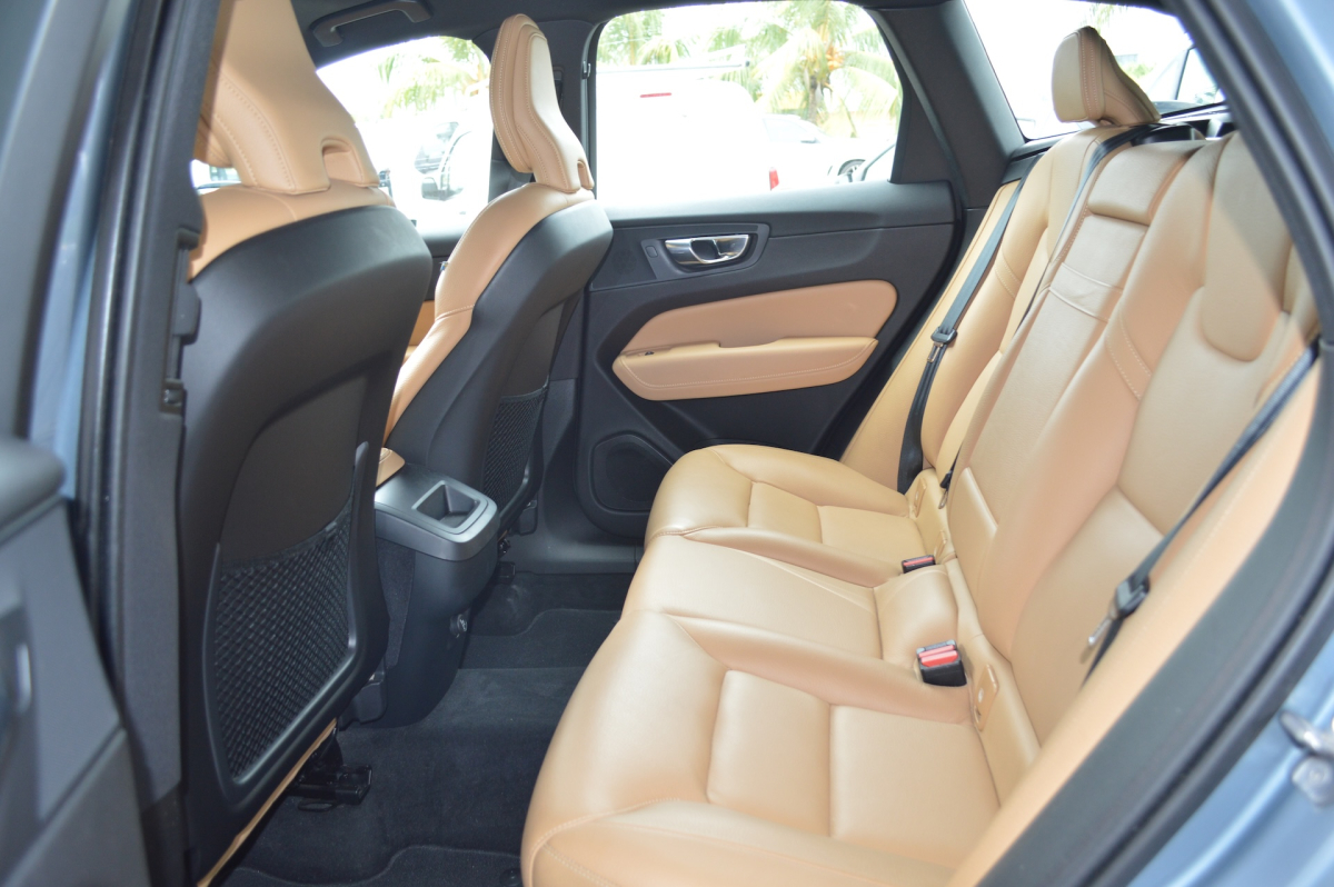 Volvo XC60 — 14