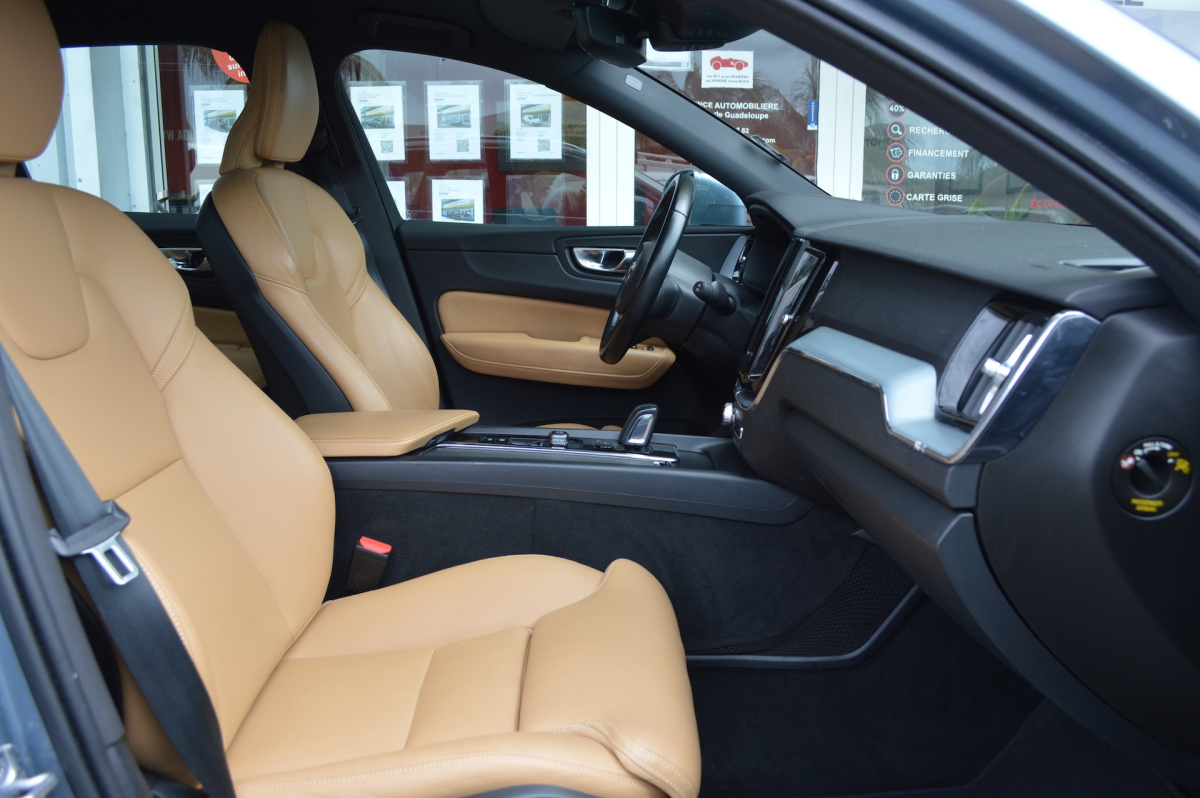 Volvo XC60 — 11