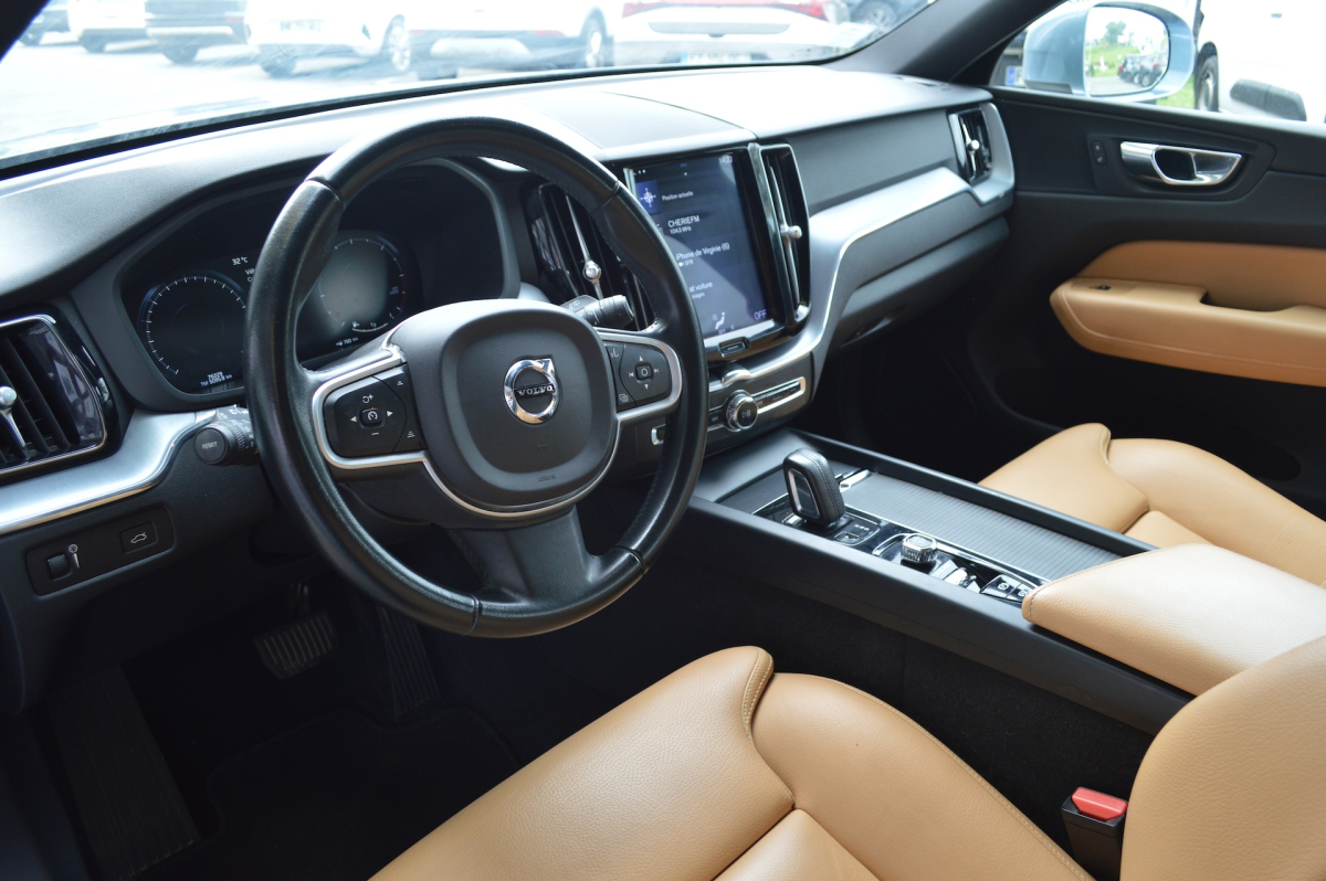 Volvo XC60 — 9