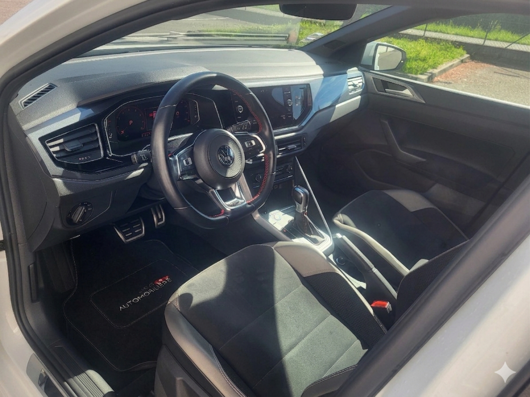 Volkswagen Polo — 10