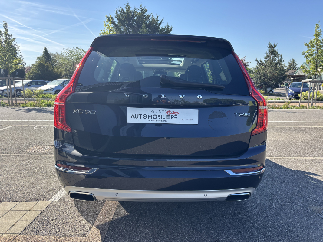Volvo XC90 — 5