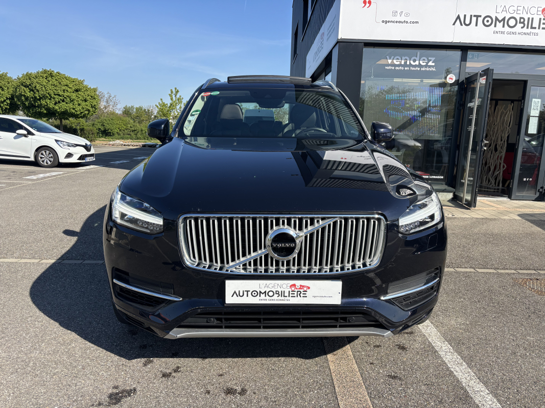 Volvo XC90 — 2