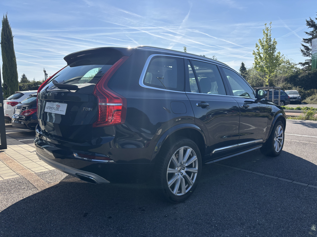 Volvo XC90 — 6