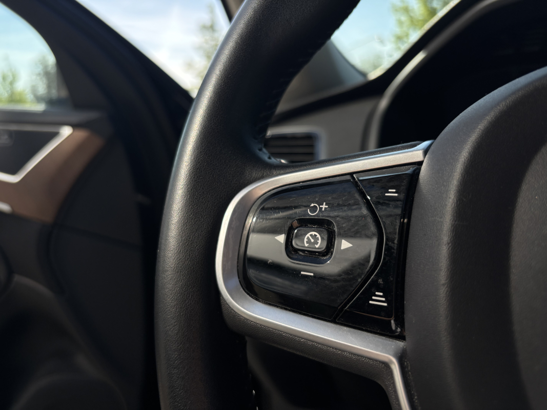 Volvo XC90 — 20
