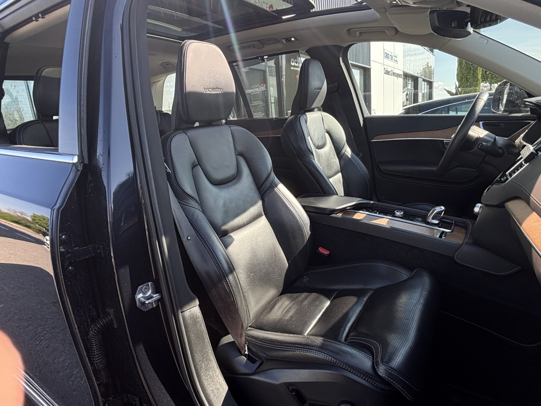 Volvo XC90 — 9