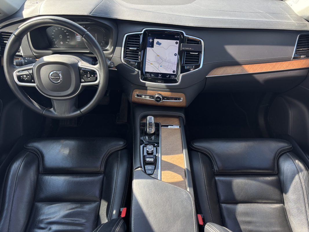 Volvo XC90 — 7