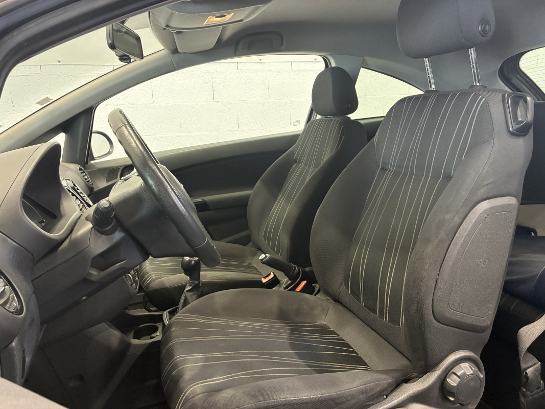 Opel Corsa — 12