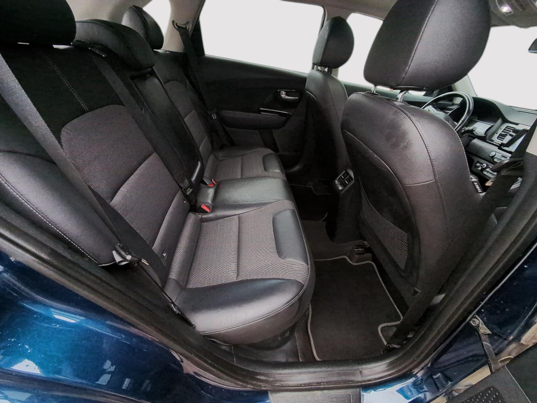 Kia Niro — 10