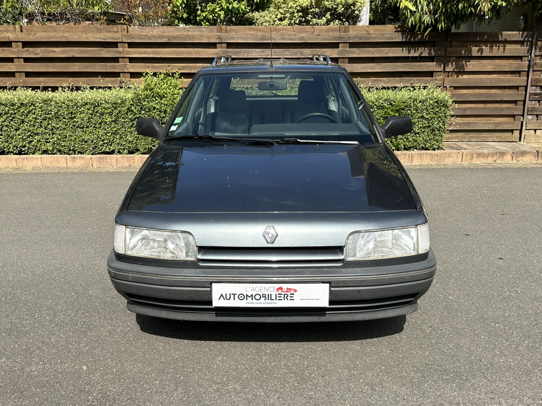 Renault 21 — 8