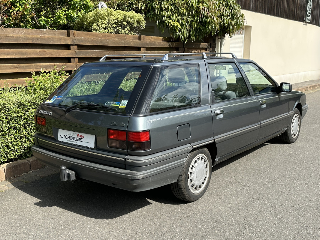 Renault 21 — 5